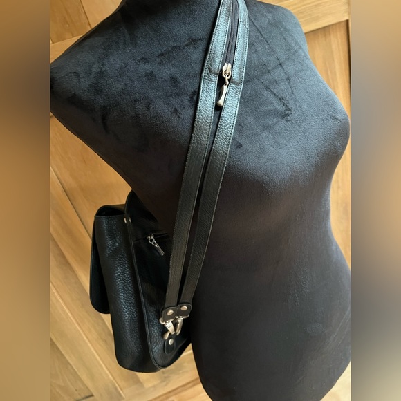 Y2K black leather purse -backpack - Picture 2 of 14